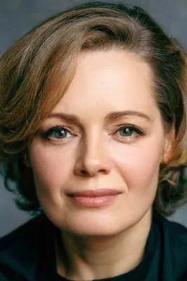 Анна Миклош