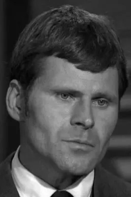 Брюс Гловер