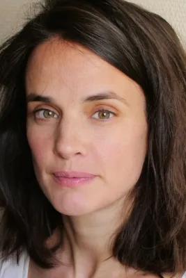 Дженнифер Декер