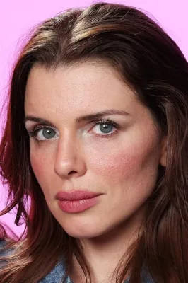 Джулия Фокс