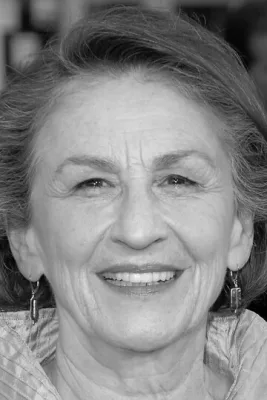 Лорна Рейвер