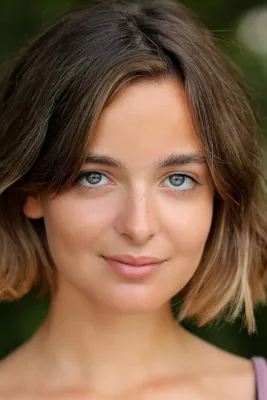 Селин Бакенс