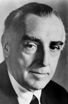 Уолтер Хэмпден